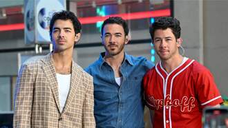 Music News - Jonas Brothers Shocked After Joe Jonas Accidentally Reveals Major Secret