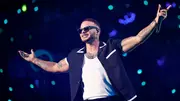 Kane Brown Shows Off Sculpted Abs In 'Insane' Fitness Transformation Photos