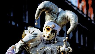 Dagger-Wielding Jester Arrested for Allegedly Threatening Landscaper