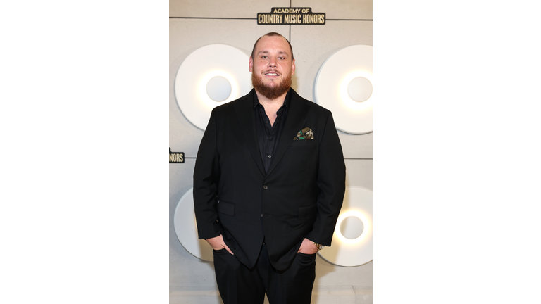 18th Academy Of Country Music Honors - Arrivals