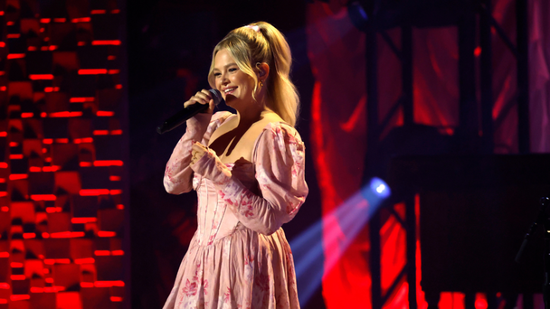 Hailey Whitters Announces She's Pregnant With Baby No. 1 — See The Photos