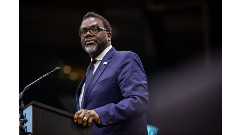 Bernie Sanders Rallies For Mayoral Candidate  In Chicago