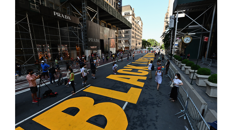 TOPSHOT-us-politics-racism