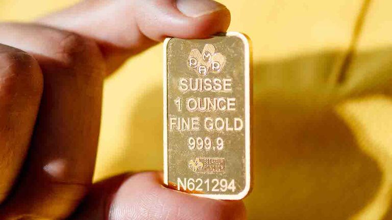 Costco's Gold Bars Fly Off Shelves as Bullion Prices Smash Records