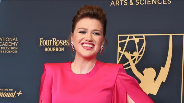 'Grateful' Kelly Clarkson Marks 23rd Anniversary Of 'American Idol' Win