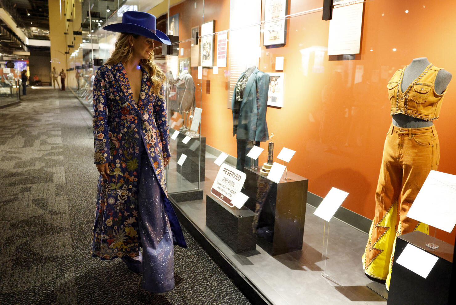 Country Music Hall of Fame and Museum Opens New Exhibition Lainey Wilson: Tough as Nails
