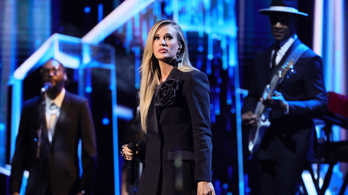 Carrie Underwood Grieves 'Unfathomable' Loss Of Songwriter Brett James