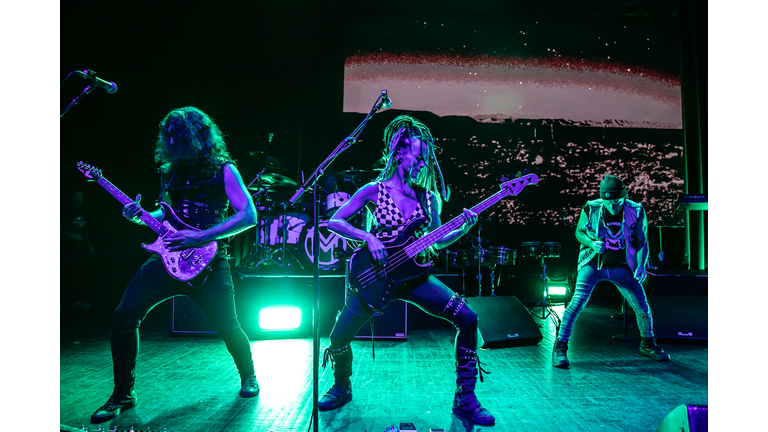 Bruce Dickinson's Mandrake Project in concert