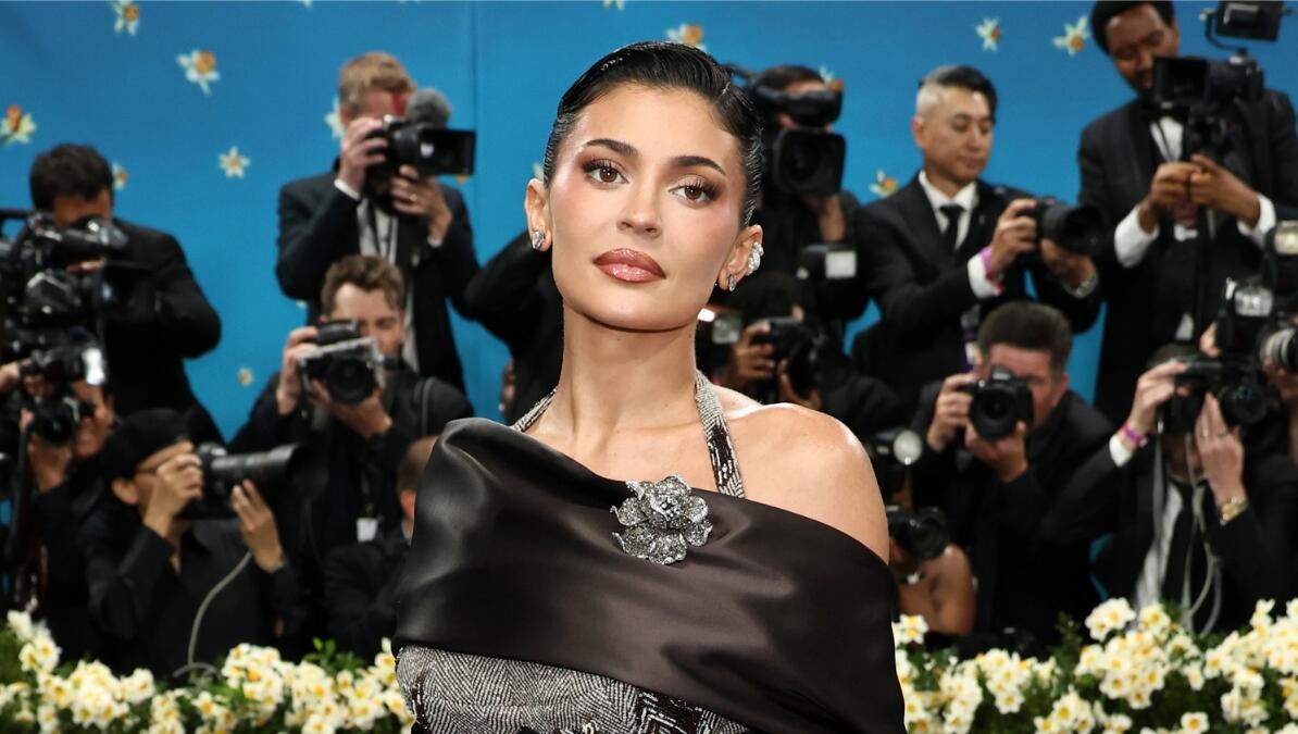 WATCH: Kylie Jenner Recreates Viral 'Rise And Shine' Video 6 Years Later