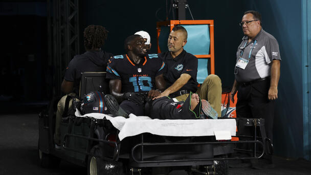 Tyreek Hill Hospitalized During 'Monday Night Football'
