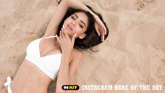 Doug & Jenn - Instagram Babe Of the Day 11/10