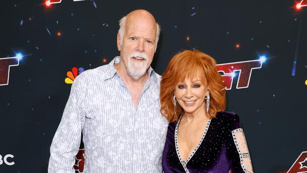 Reba McEntire Teases Romance With Rex Linn In New 'Happy's Place' Trailer