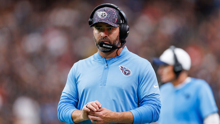 Tennessee Titans v Las Vegas Raiders
