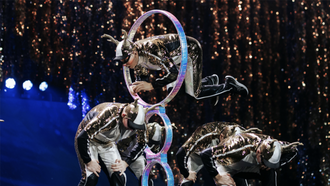 ‘TWAS THE NIGHT BEFORE… DE CIRQUE DU SOLEIL LLEGA AL KRAVIS CENTER