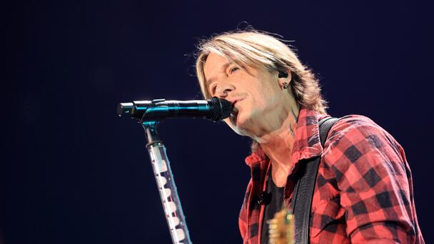 Keith Urban Cancels Arena Show Due To Illness, 'On Complete Vocal Rest'