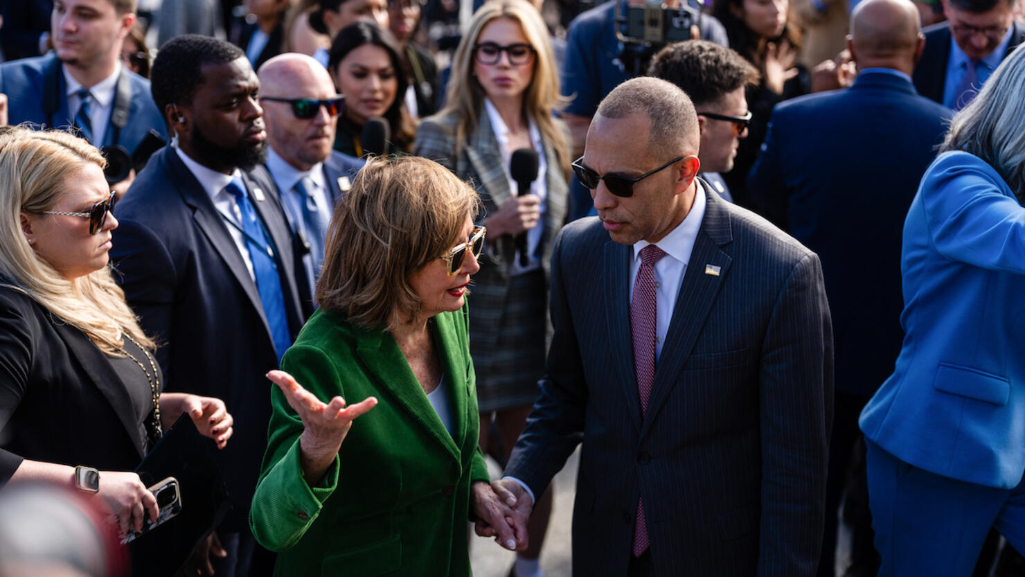 Trump's Shutdown Power Grab Goes Unchecked By GOP Lawmakers