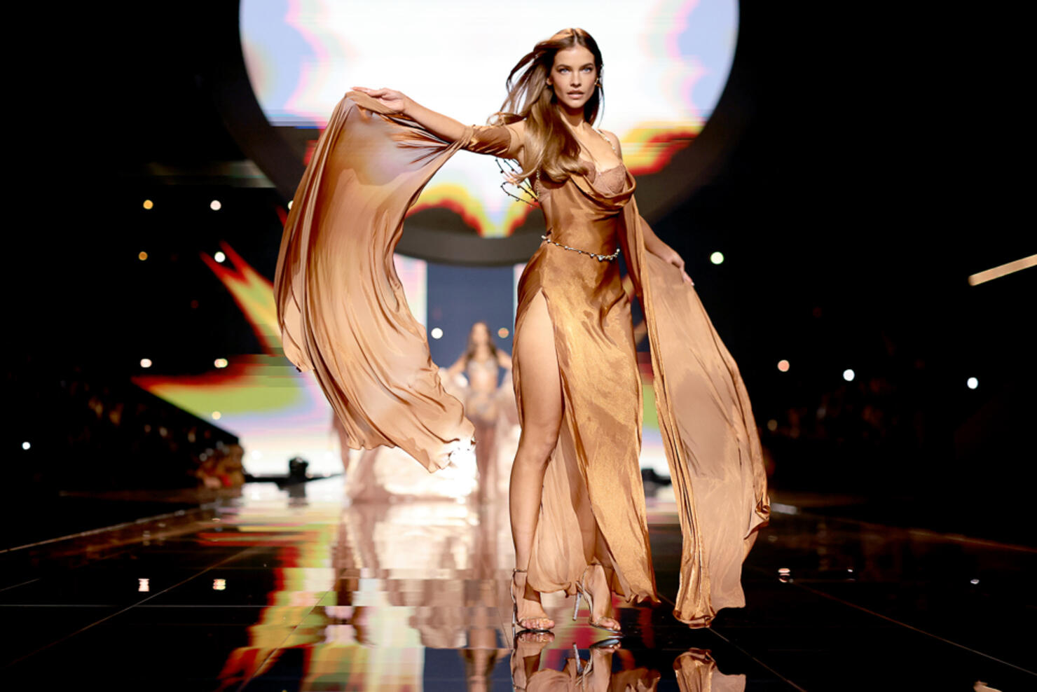 Victoria's Secret Fashion Show 2025 - Runway