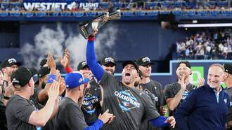 George Springer Goes from Heel to Hero