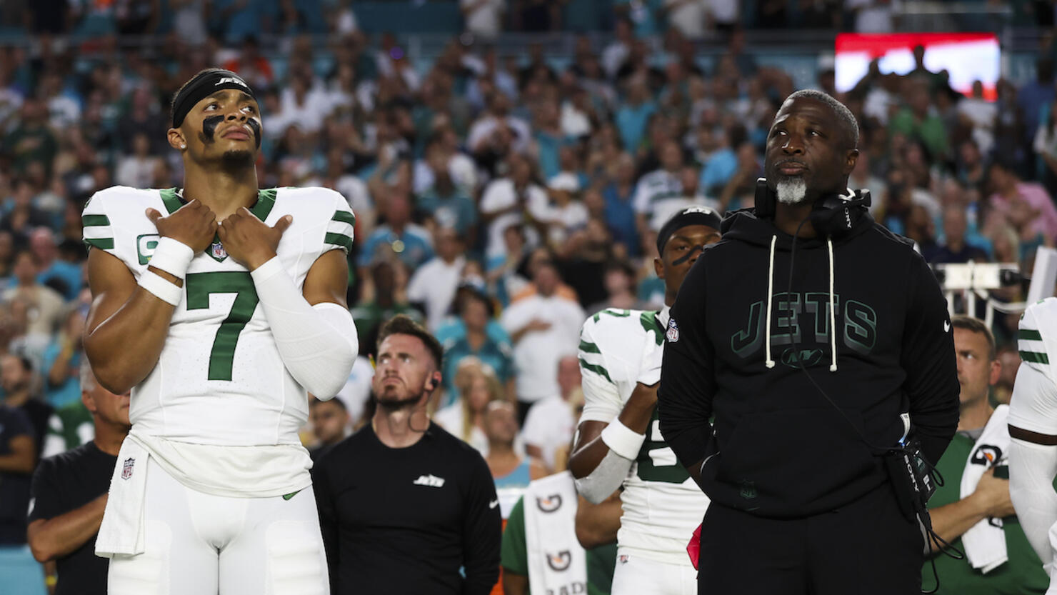 New York Jets v Miami Dolphins - NFL 2025