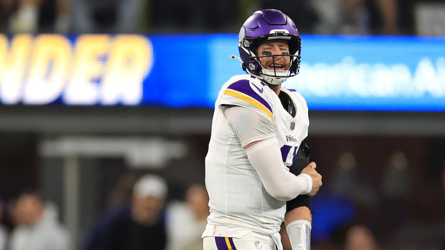 Minnesota Vikings v Los Angeles Chargers
