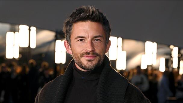 Jonathan Bailey Named 2025 'Sexiest Man Alive'