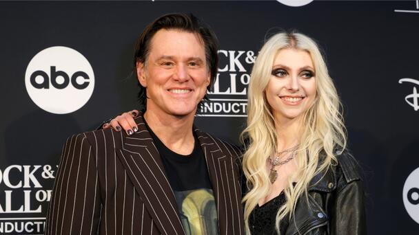 Taylor Momsen & Jim Carrey Have Sweet Reunion 25 Years After 'The Grinch'