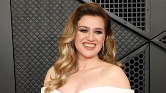 Music News - Kelly Clarkson Scores Wedding Invite After Fans Get Engaged At Concert