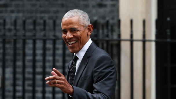 Obama Surprises Dozens Of Veterans On Honor Flight For Veterans Day