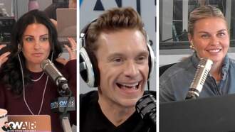 Ryan Seacrest - Seacrest Got New Headphones
