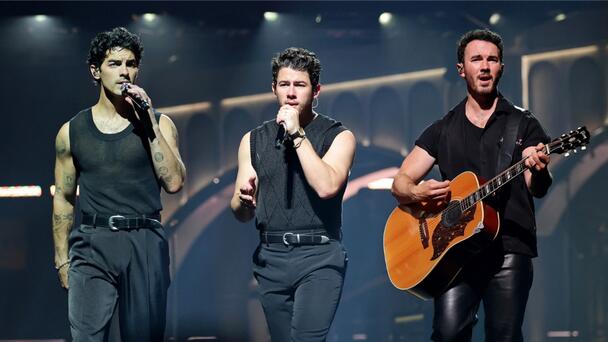 Jonas Brothers React To Viral Video Of Fan Reviewing Man's Resume Mid-Show