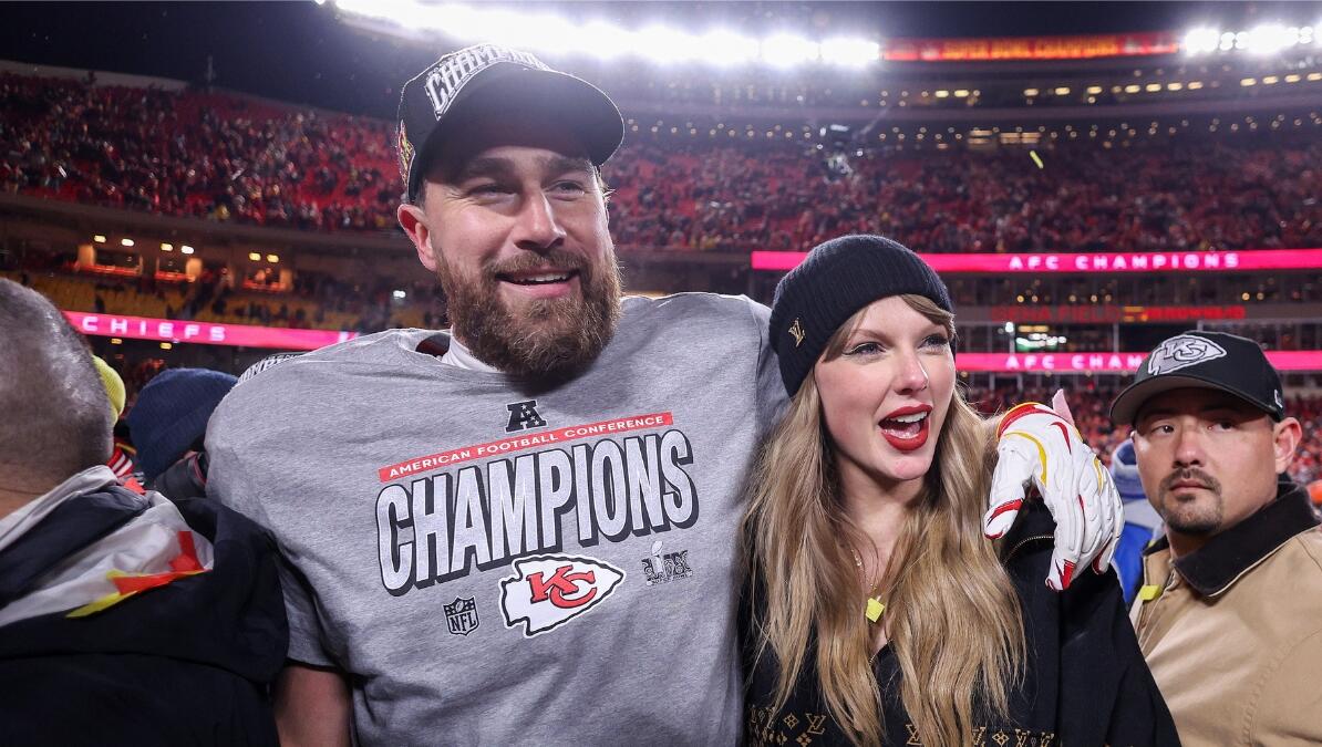 Taylor Swift's Mom Andrea Makes Rare Comment About Travis Kelce