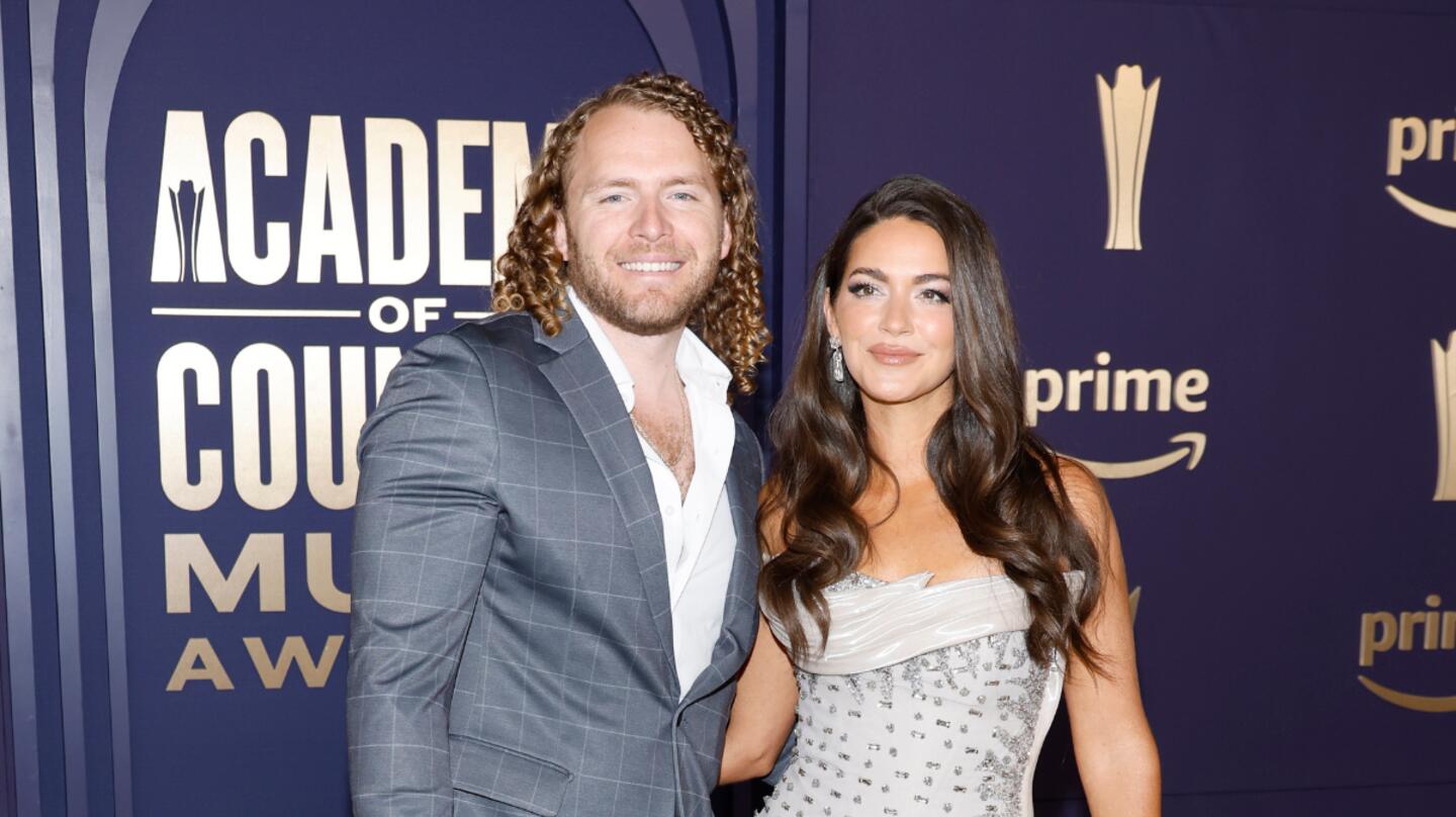 Hannah Ellis, Nick Wayne Share Lighthearted Nod To Busy Holiday Season