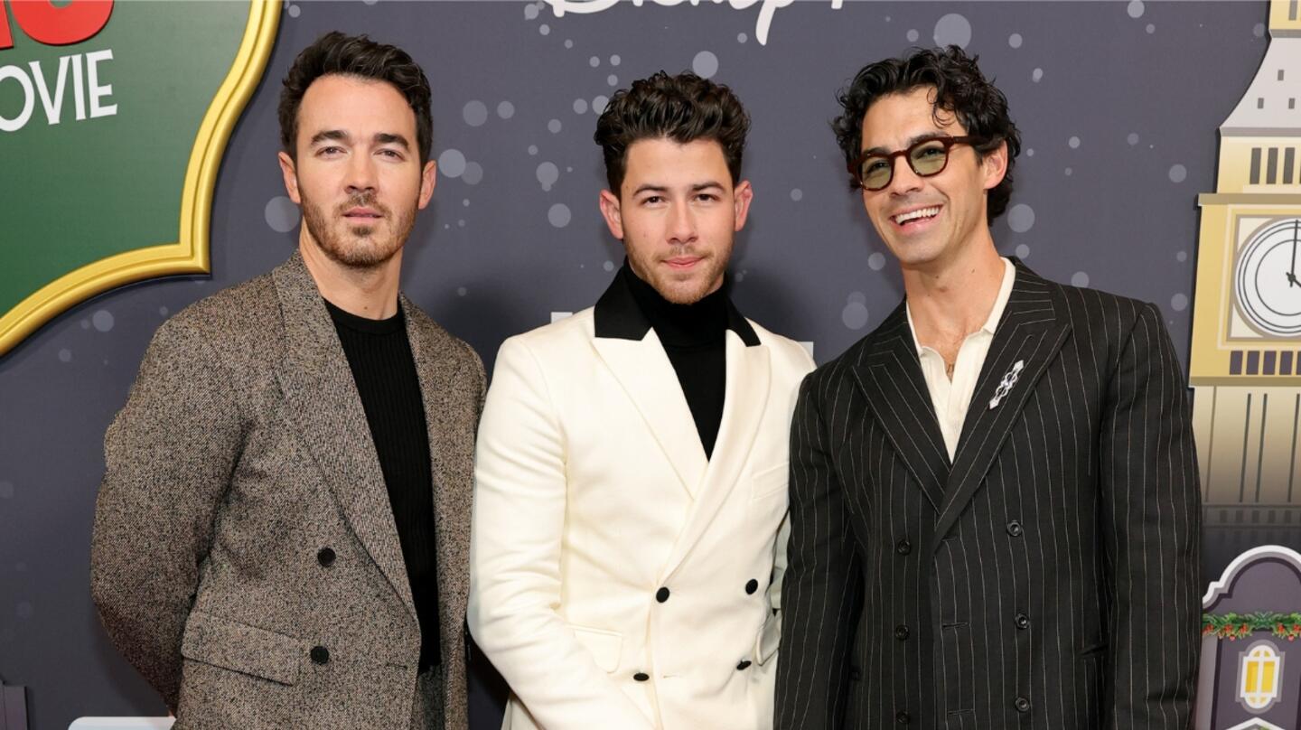 Jonas Brothers Starstruck To Meet Scott Kelly After Viral Concert Video
