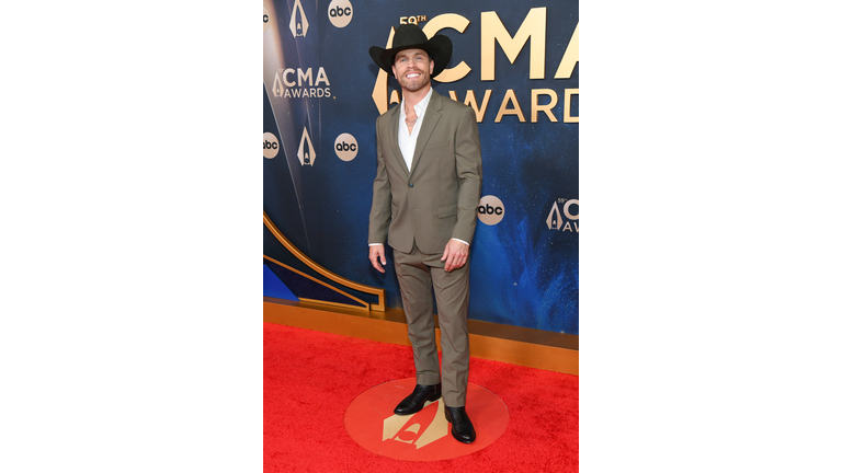 The 59th Annual CMA Awards - Arrivals