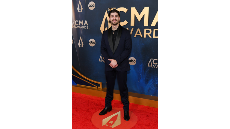The 59th Annual CMA Awards - Arrivals