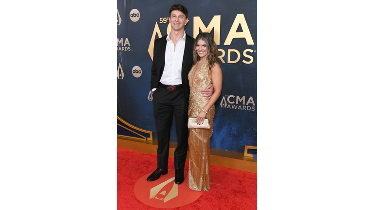 The 59th Annual CMA Awards - Arrivals