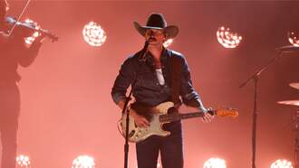 Music News - Riley Green Is Looking For Love In The ‘Worst Way’ With Red-Hot Performance