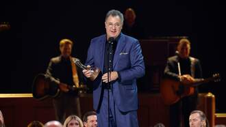 Music News - 'True Trailblazer': Vince Gill Earns CMA's 2025 Lifetime Achievement Award