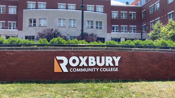 Roxbury Community College Celebrates Opening Of New Student Support Center