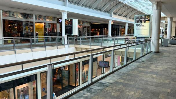 Retailers Association of Mass. Predicts Decrease In Holiday Sales