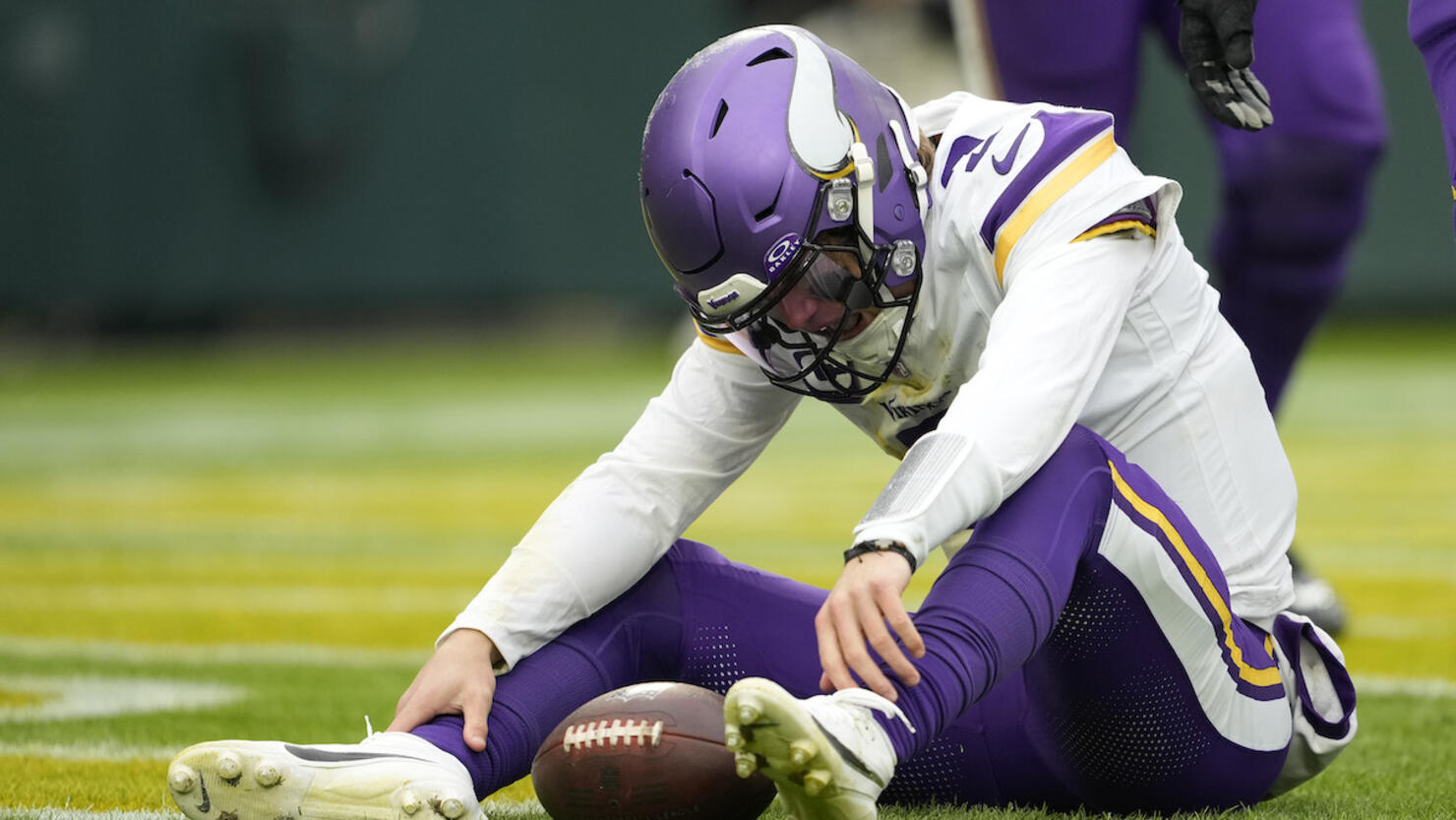 Minnesota Vikings v Green Bay Packers