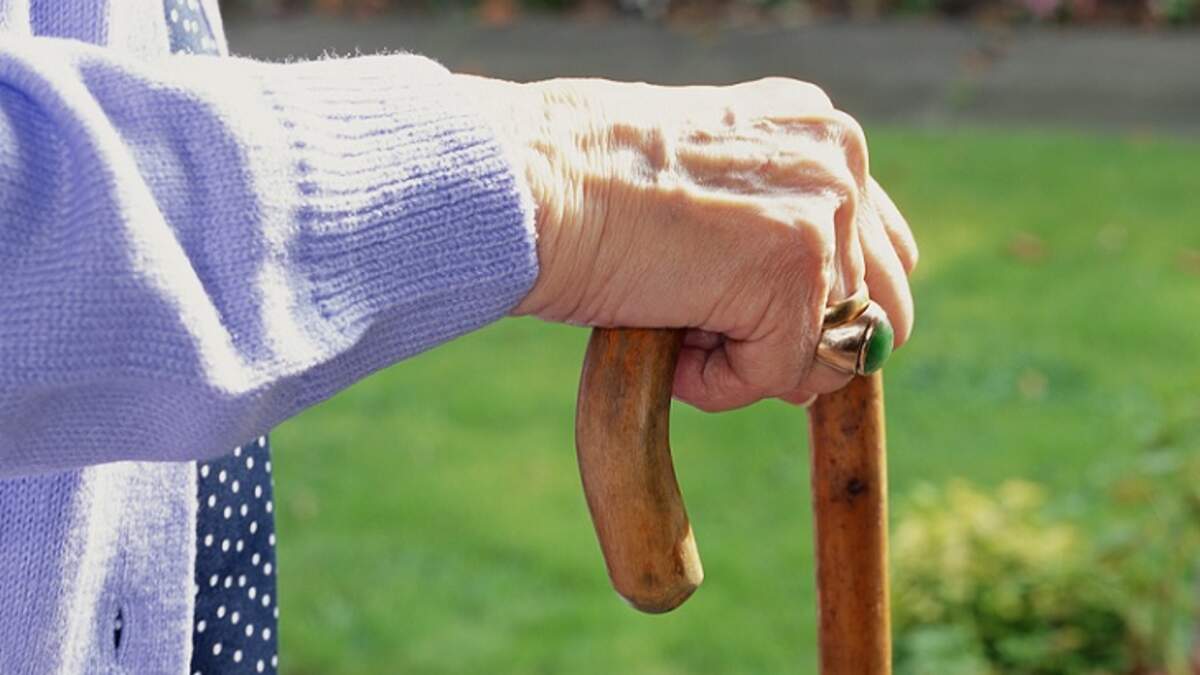 Italian Man Busted Impersonating Dead Mother in Bizarre Pension Scam