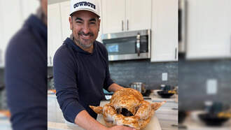 The Bobby Bones Show - A Flat Tire, No Rolls, and Zero Fried Okra: Our Very Real Thanksgivings