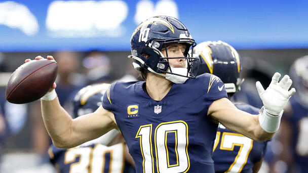 Listen To Chargers Vs Eagles Sunday, November 30th On KFI AM 640!