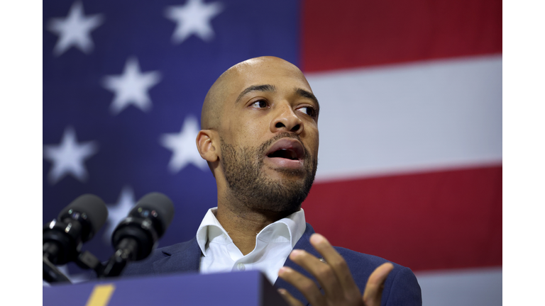 Former President Obama Campaigns With Mandela Barnes In Milwaukee