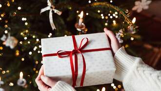 How To Gift Wrap Fast Like They Do In Japanese Department Stores!