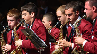 Tanner, Laura, & Casey - School Band Butchers 'Jingle Bells'
