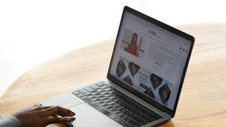 A Techie’s Holiday Shopping Guide