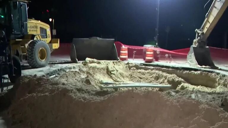 Dixie Hwy Closed In WPB Due To Sewer Main Break