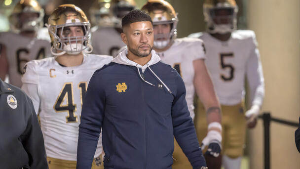 Notre Dame Announces Surprising Move After College Football Playoff Snub